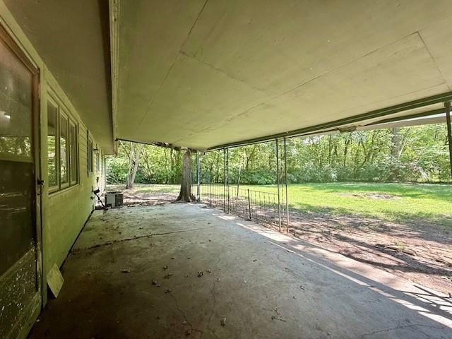 715 Forrest Avenue — photo 32