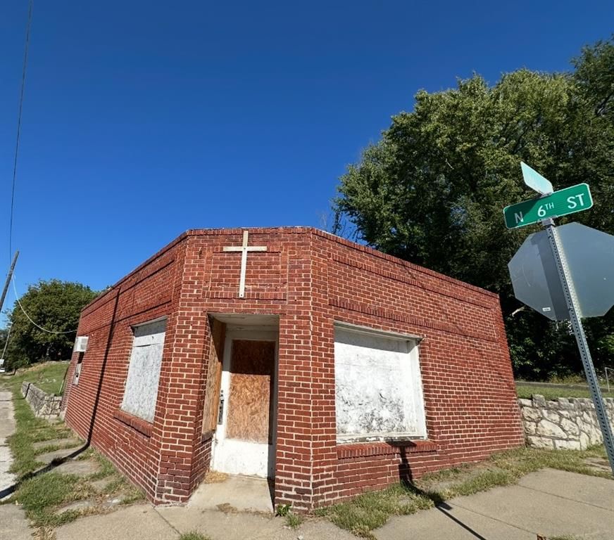 601 Hall Street — photo 8