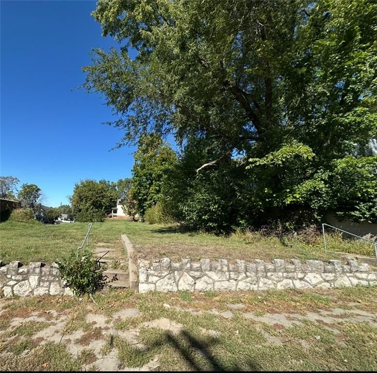 601 Hall Street — photo 18