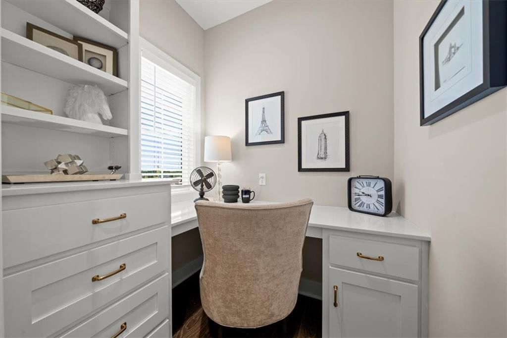 8207 Aurora Street — photo 3