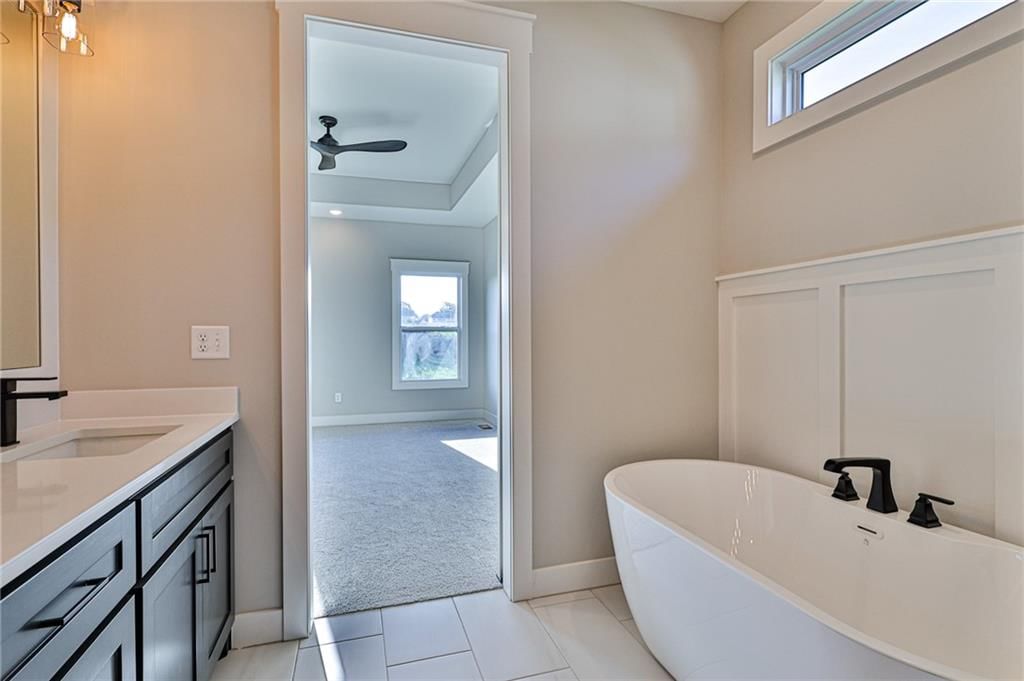 Freestanding tub at 14014 Crawford Creek Circle, Lake Lotawana, MO 64034