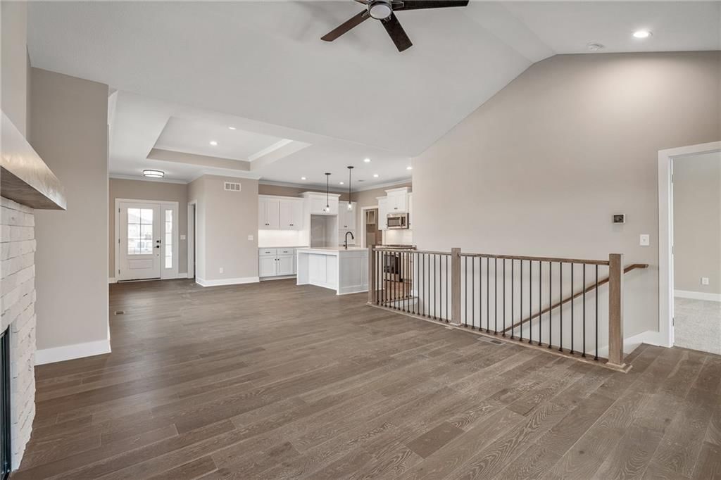 8209 Aurora Street — photo 8