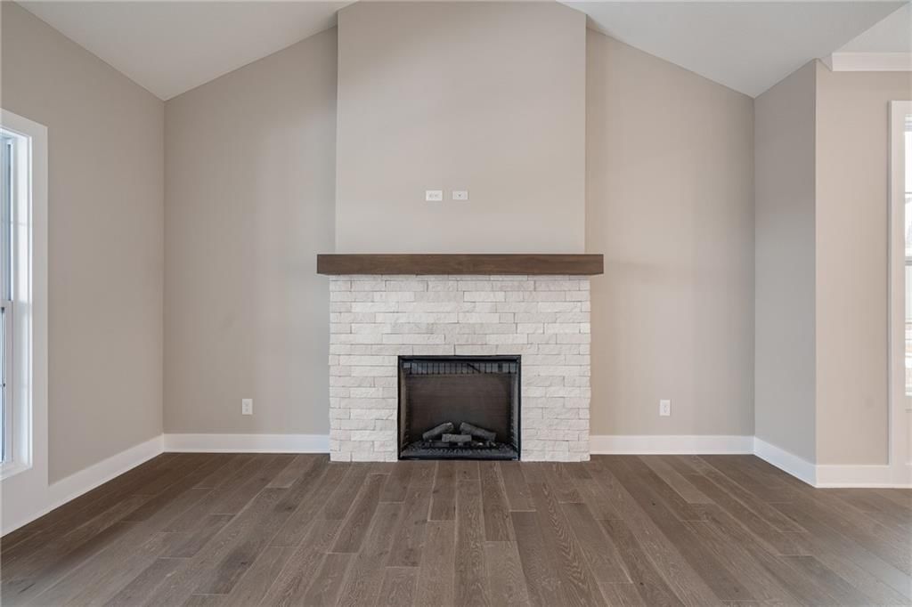 8209 Aurora Street — photo 10