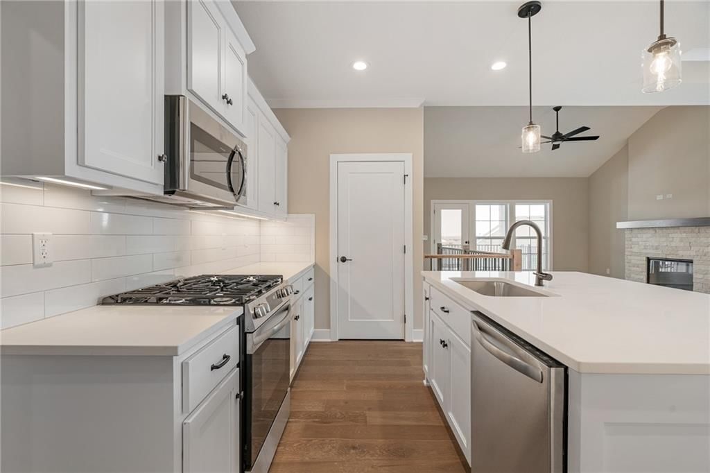 8209 Aurora Street — photo 12
