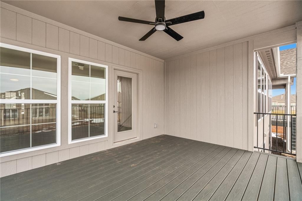 8209 Aurora Street — photo 40