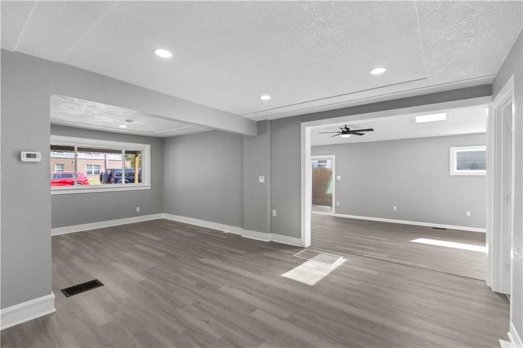 620 S Huttig Avenue — photo 5