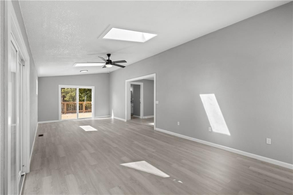 620 S Huttig Avenue — photo 8