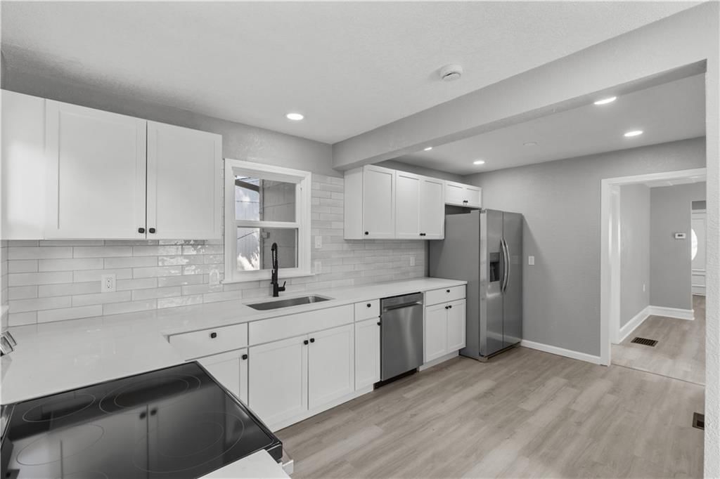 620 S Huttig Avenue — photo 12