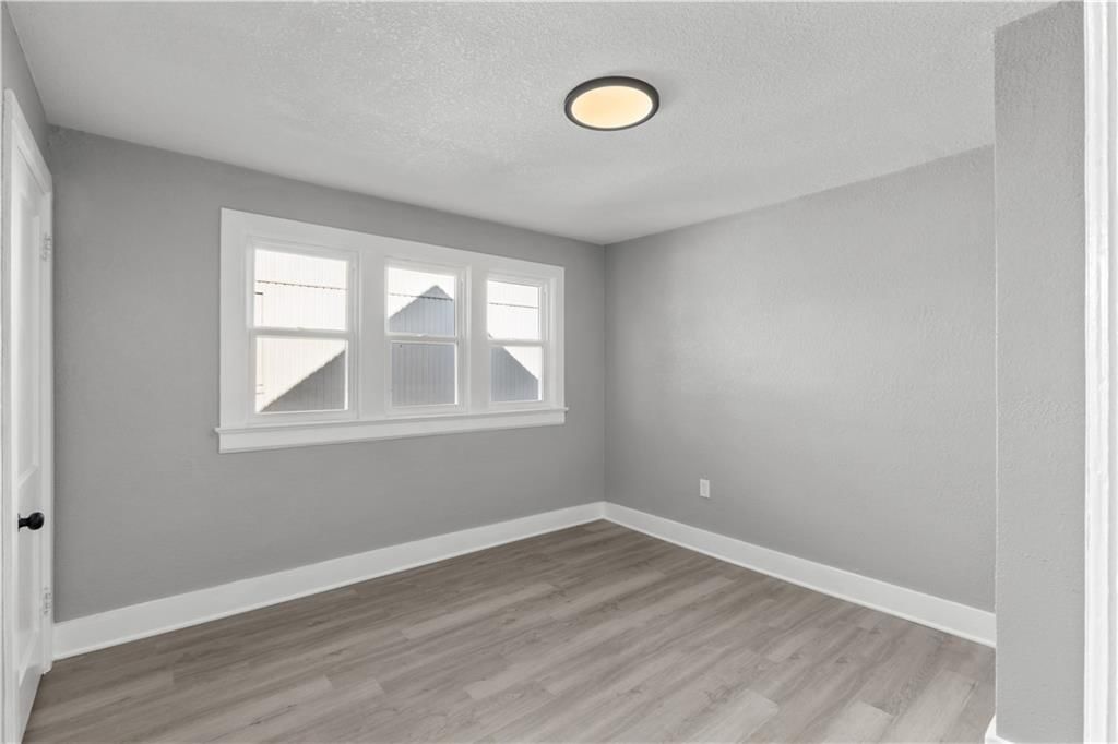 620 S Huttig Avenue — photo 22