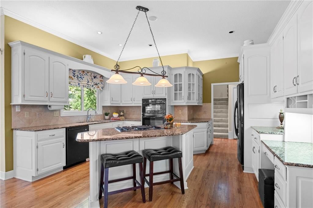 4421 W 150th Street — photo 10