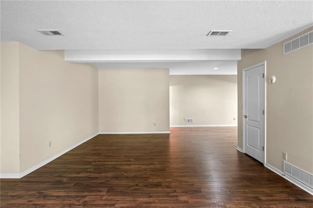 4421 W 150th Street — photo 35