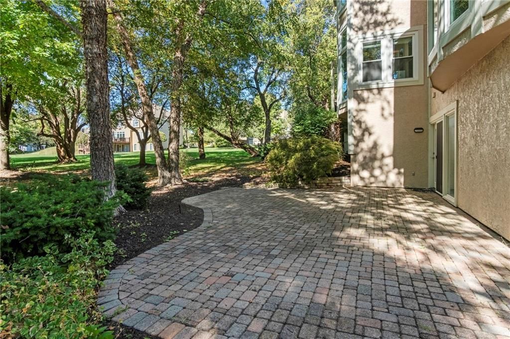 4421 W 150th Street — photo 36