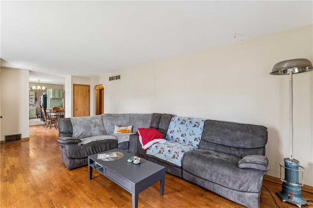 1210 S Gordon Street — photo 9
