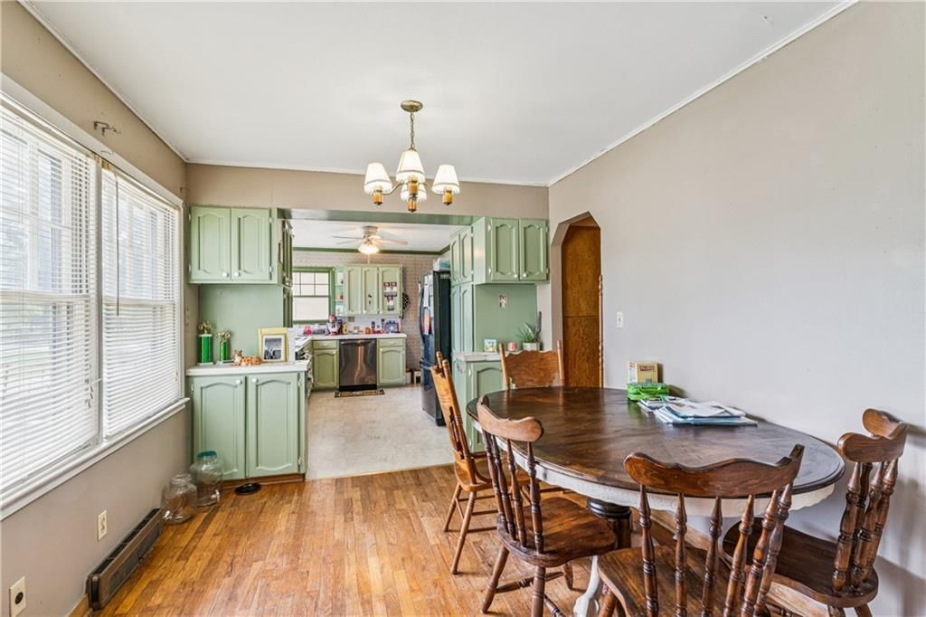 1210 S Gordon Street — photo 10