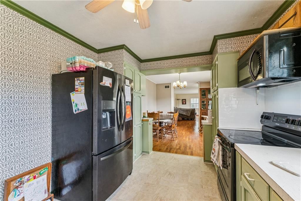 1210 S Gordon Street — photo 14