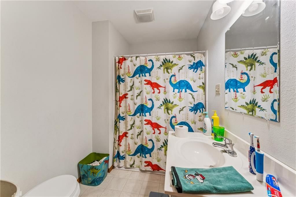 1210 S Gordon Street — photo 32