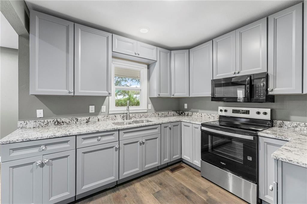 405 W Miami Street — photo 8