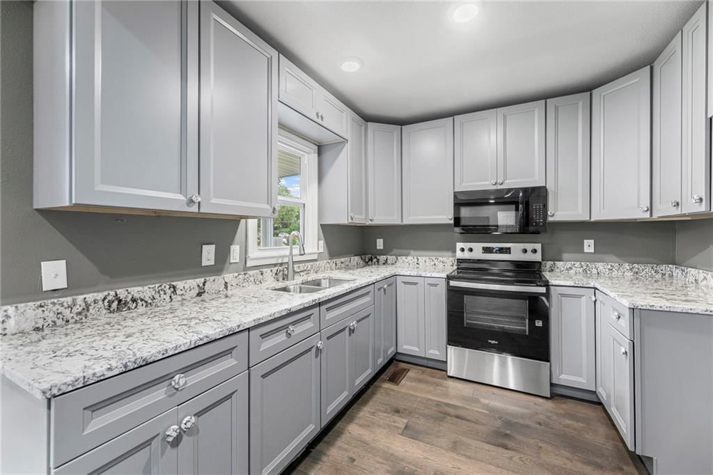 405 W Miami Street — photo 11