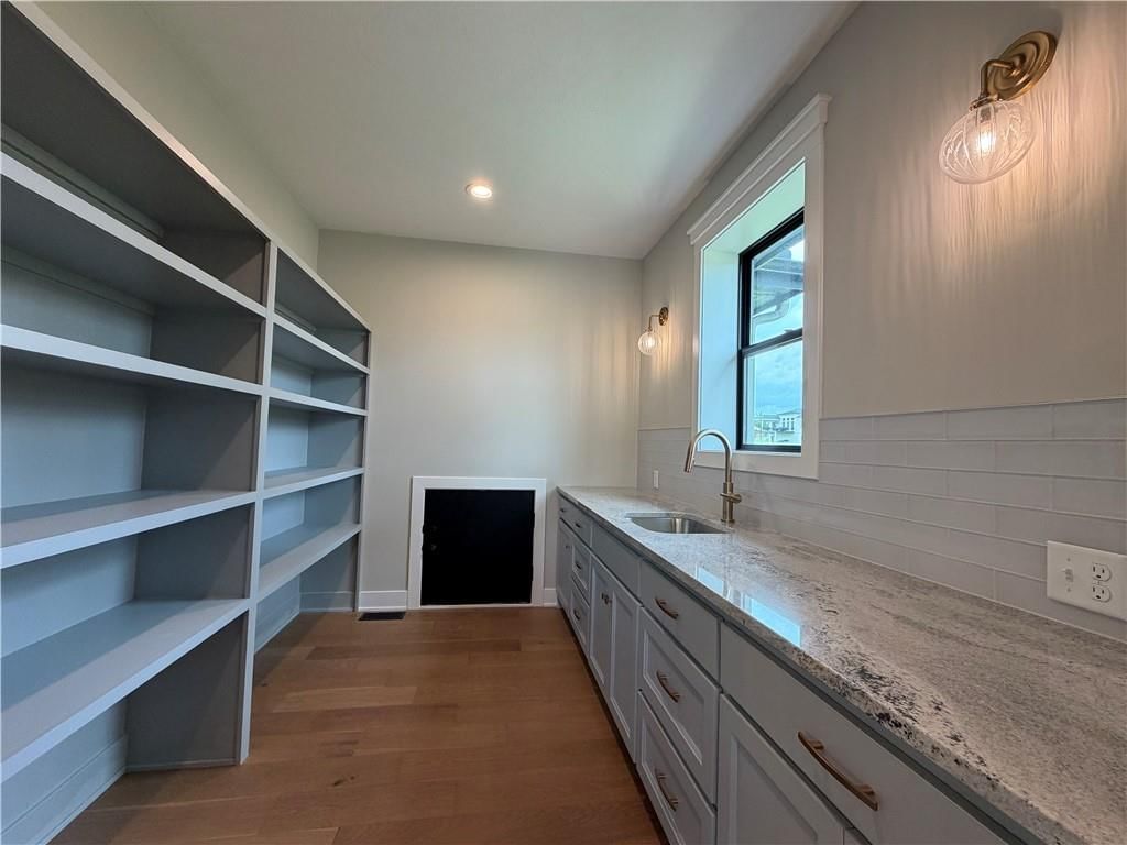 8989 Freedom Street — photo 26