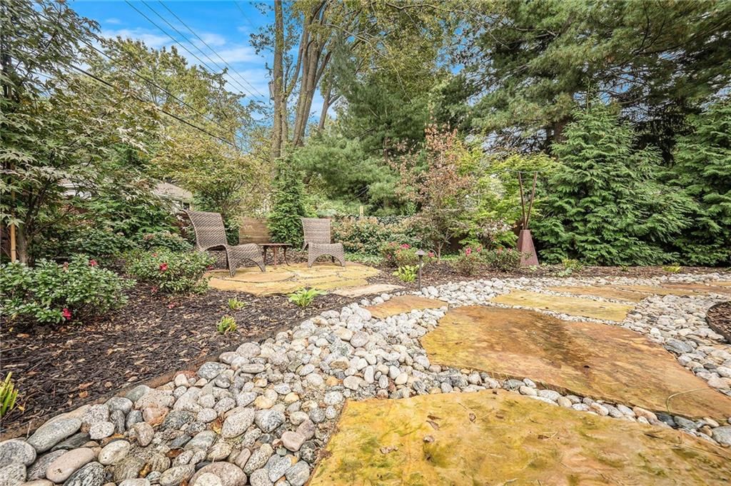 9421 Belinder Road — photo 48