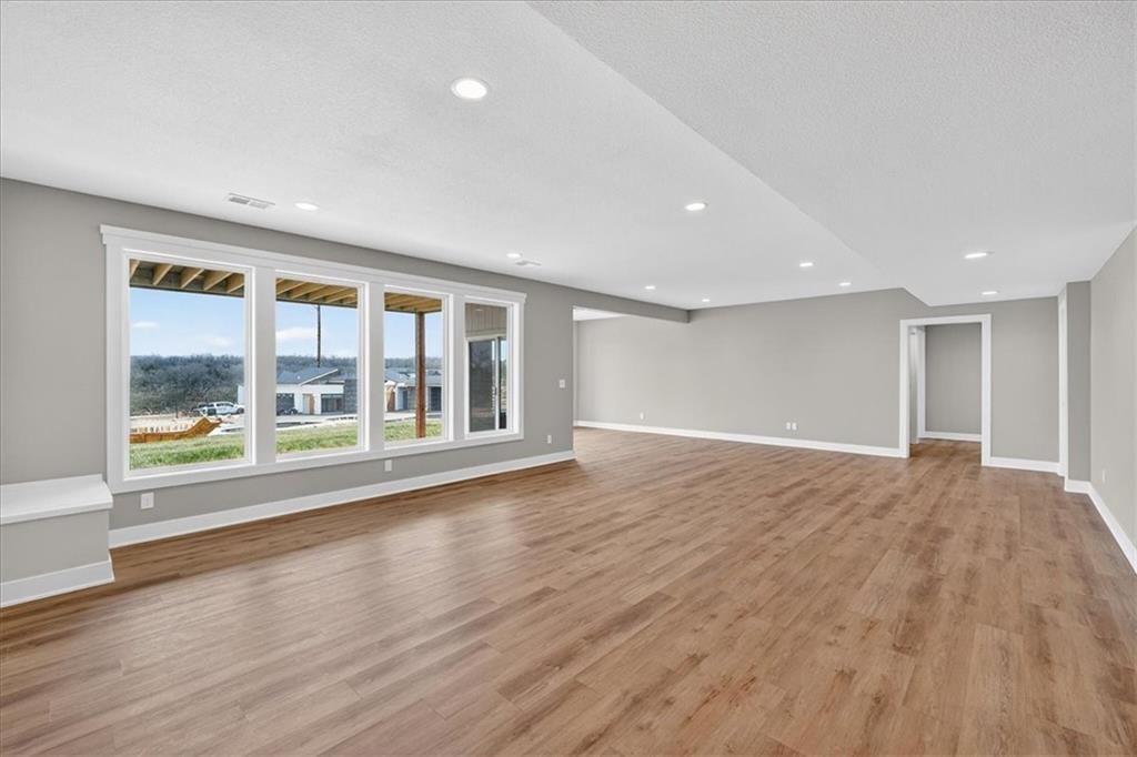 9027 Freedom Circle — photo 39