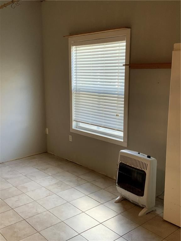 503 E 6th Street — photo 19