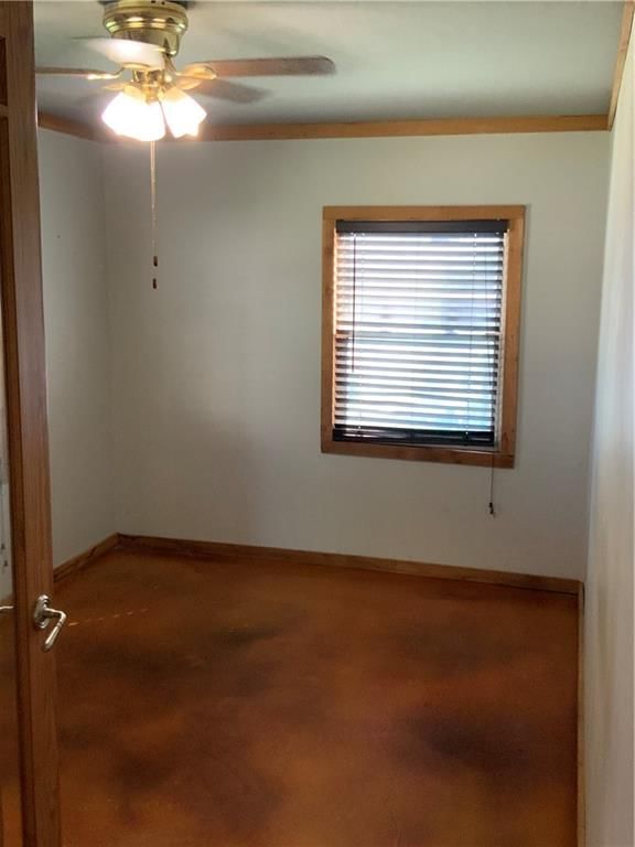 503 E 6th Street — photo 23