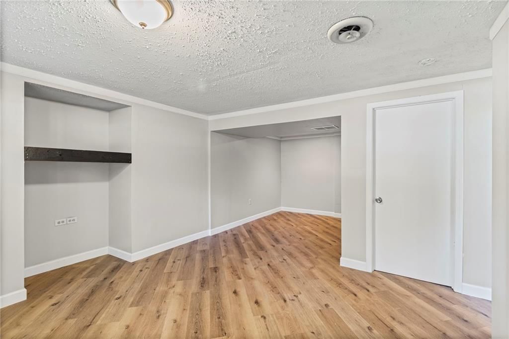 507 Vivian Street — photo 15