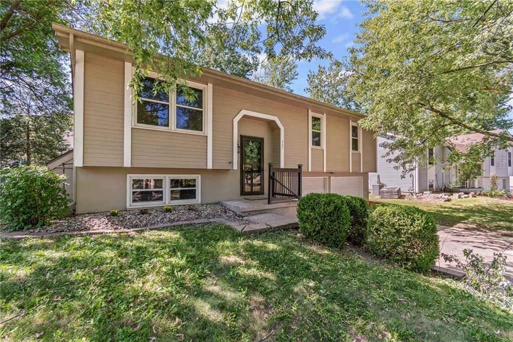 507 Vivian Street — photo 16
