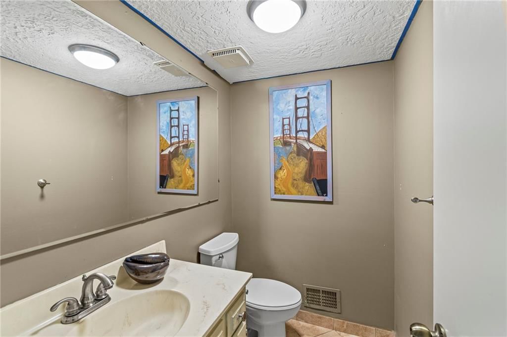 12915 E 58th Street — photo 31