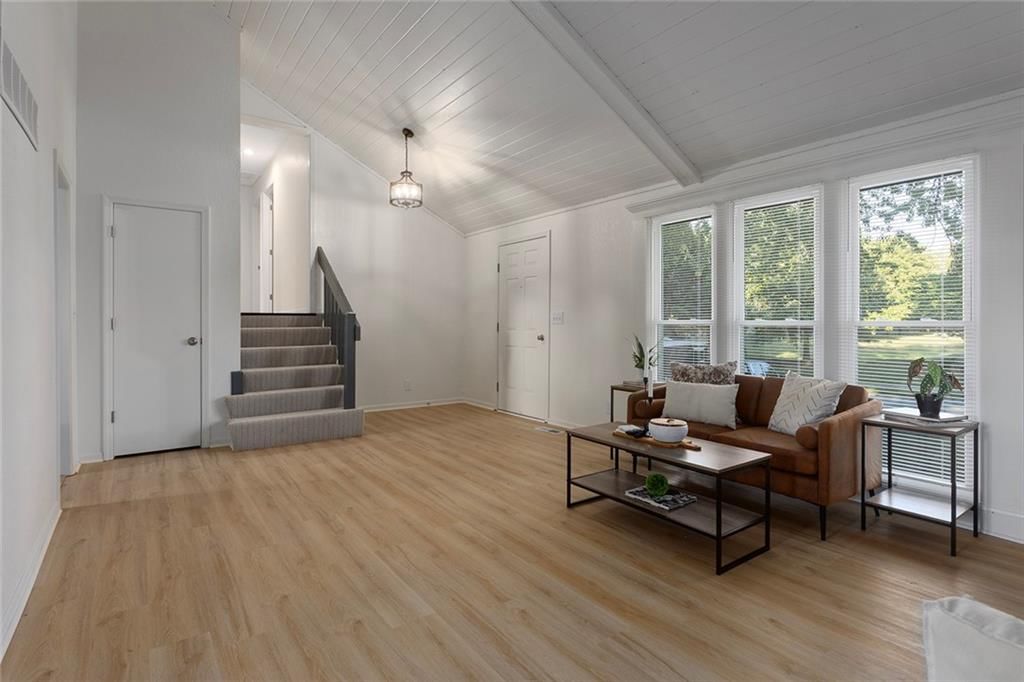 1705 Kiowa Drive — photo 6