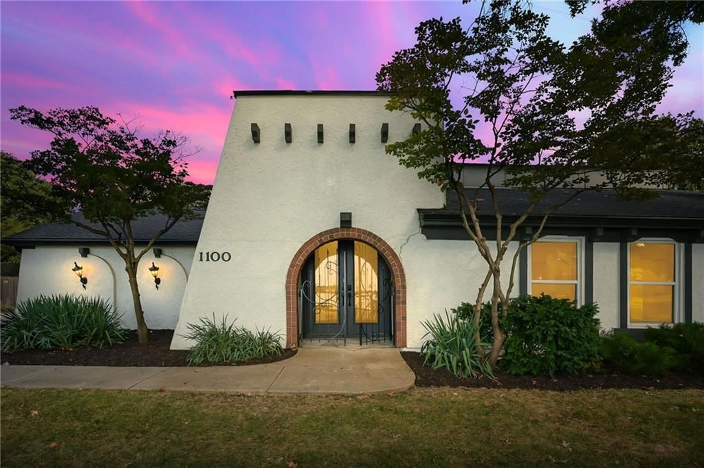 1100 Johnston Drive — photo 3