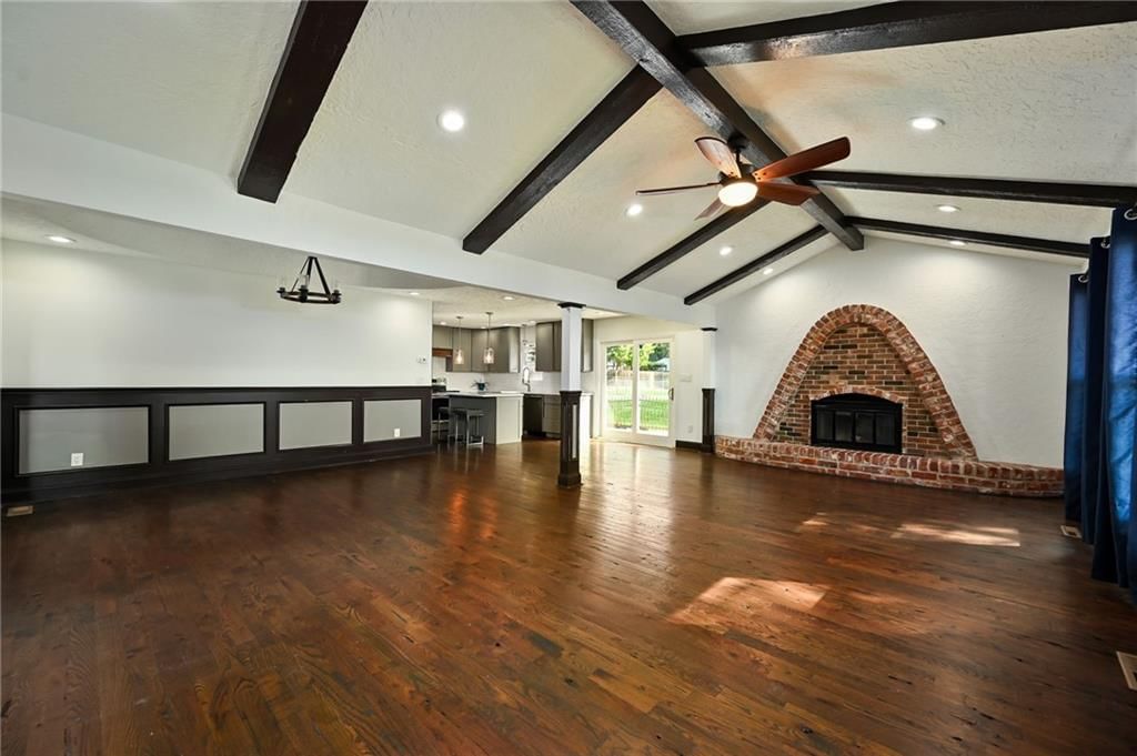 1100 Johnston Drive — photo 13