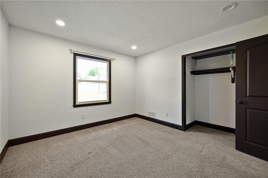 1100 Johnston Drive — photo 21