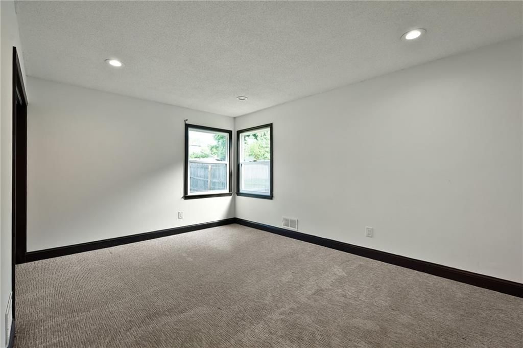 1100 Johnston Drive — photo 22