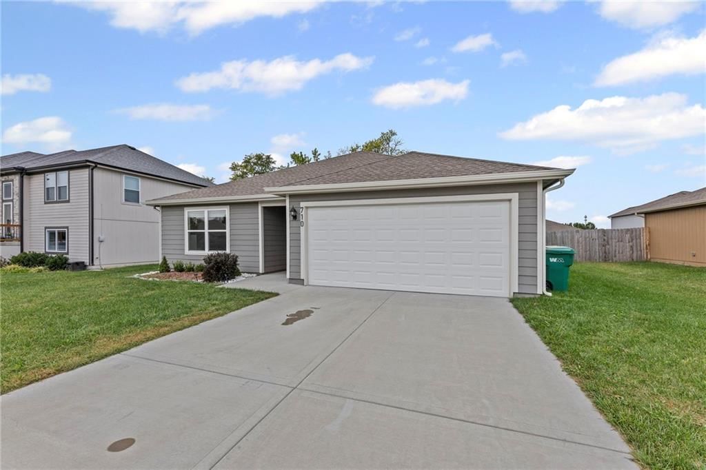 710 Hidden Meadows Drive — photo 2
