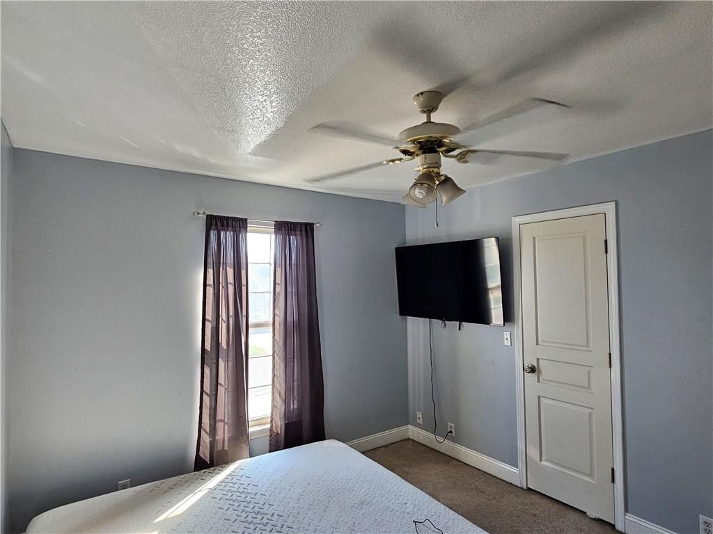 4522 N 122 Street — photo 13