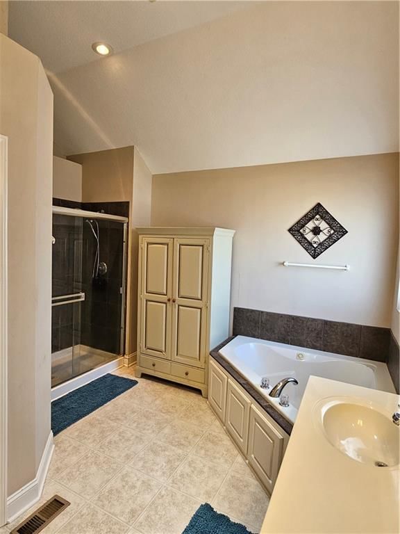 4522 N 122 Street — photo 15