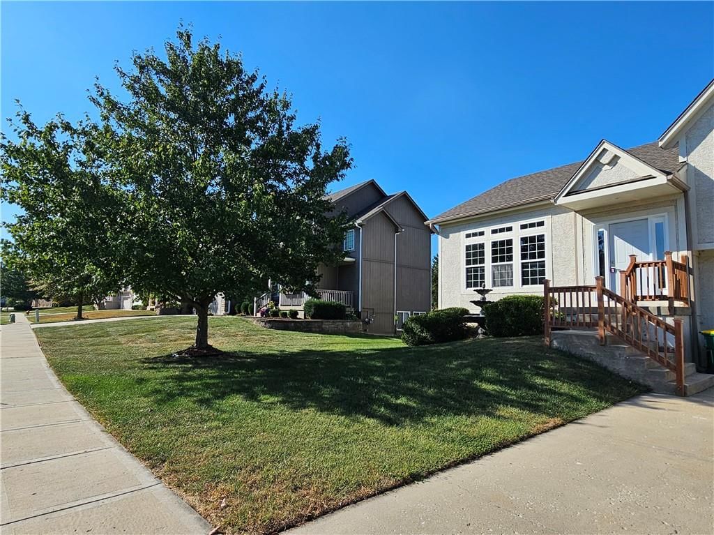 4522 N 122 Street — photo 25