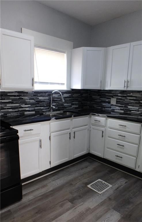 3306 Spruce Avenue — photo 13