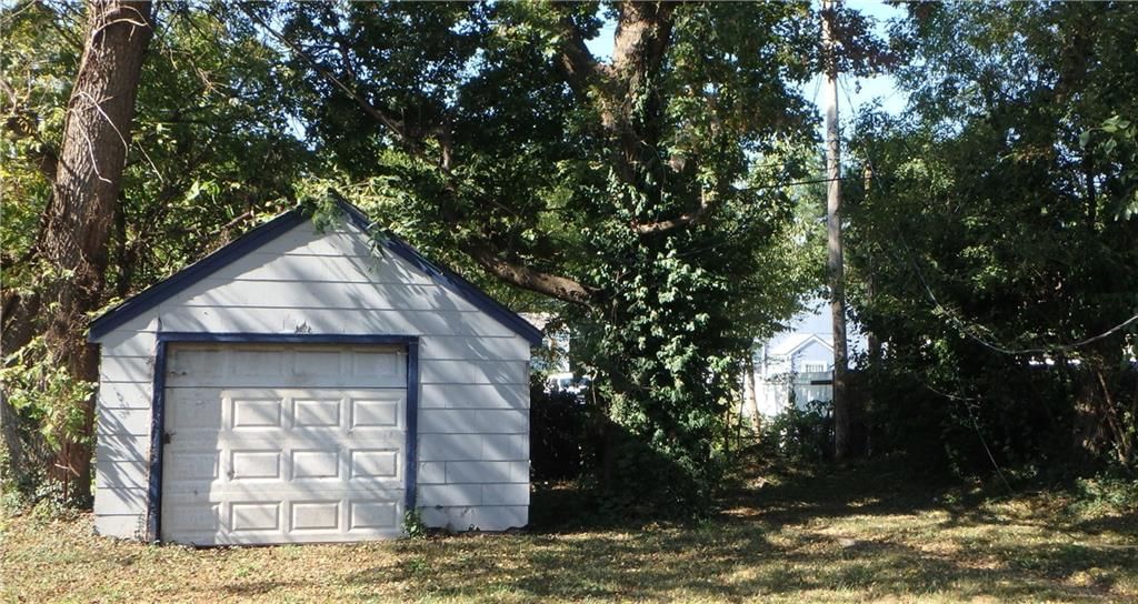 3306 Spruce Avenue — photo 24
