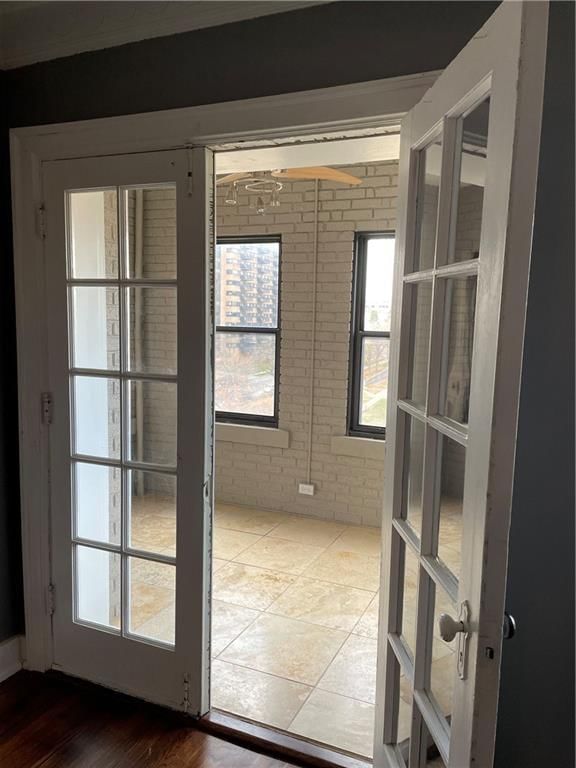 807 W 48th Street — photo 9