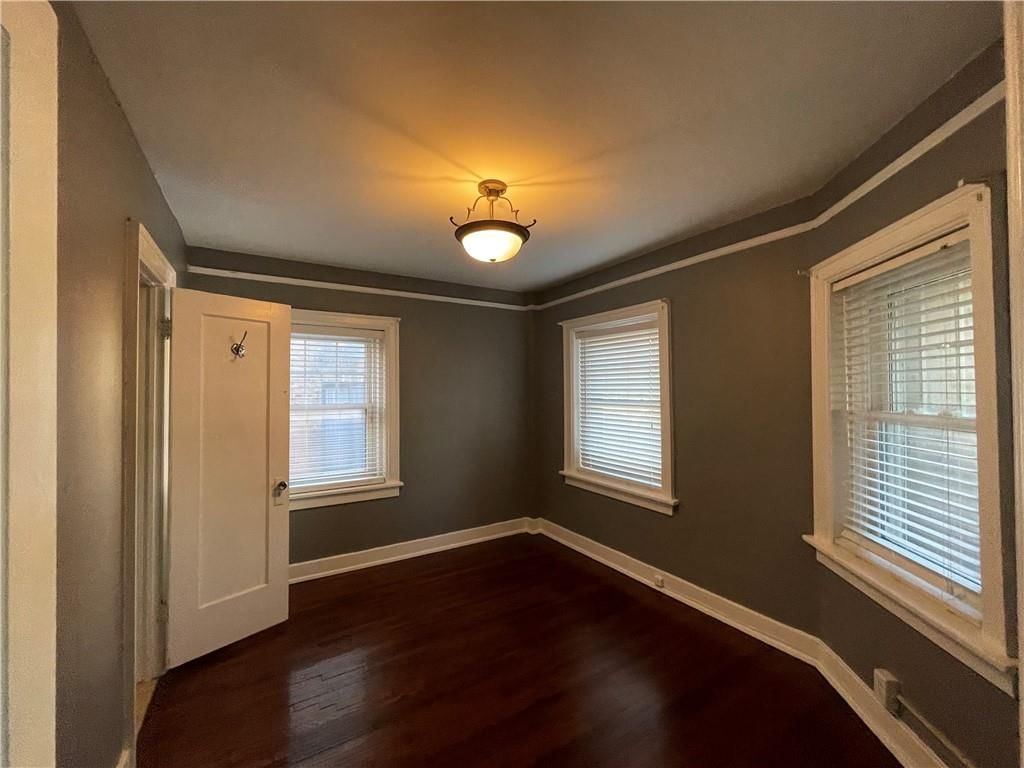 807 W 48th Street — photo 20