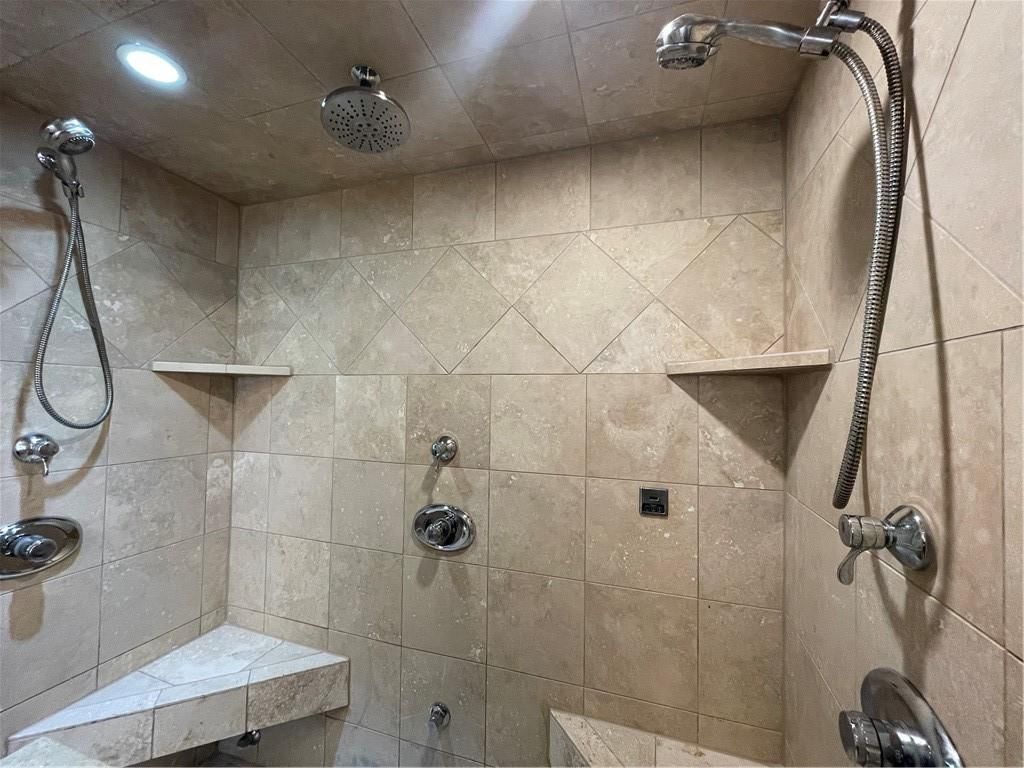 807 W 48th Street — photo 24
