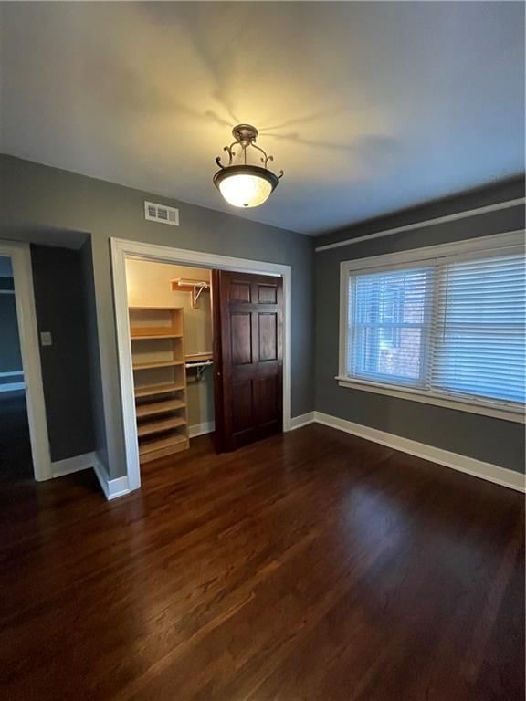 807 W 48th Street — photo 25