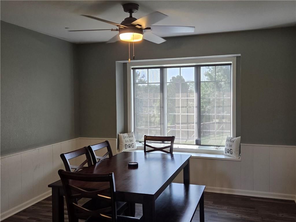 100 Meadows Lane — photo 4