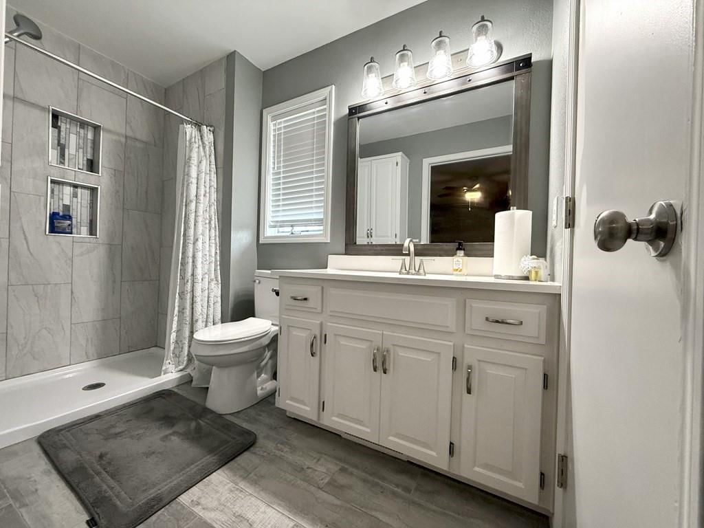 100 Meadows Lane — photo 12