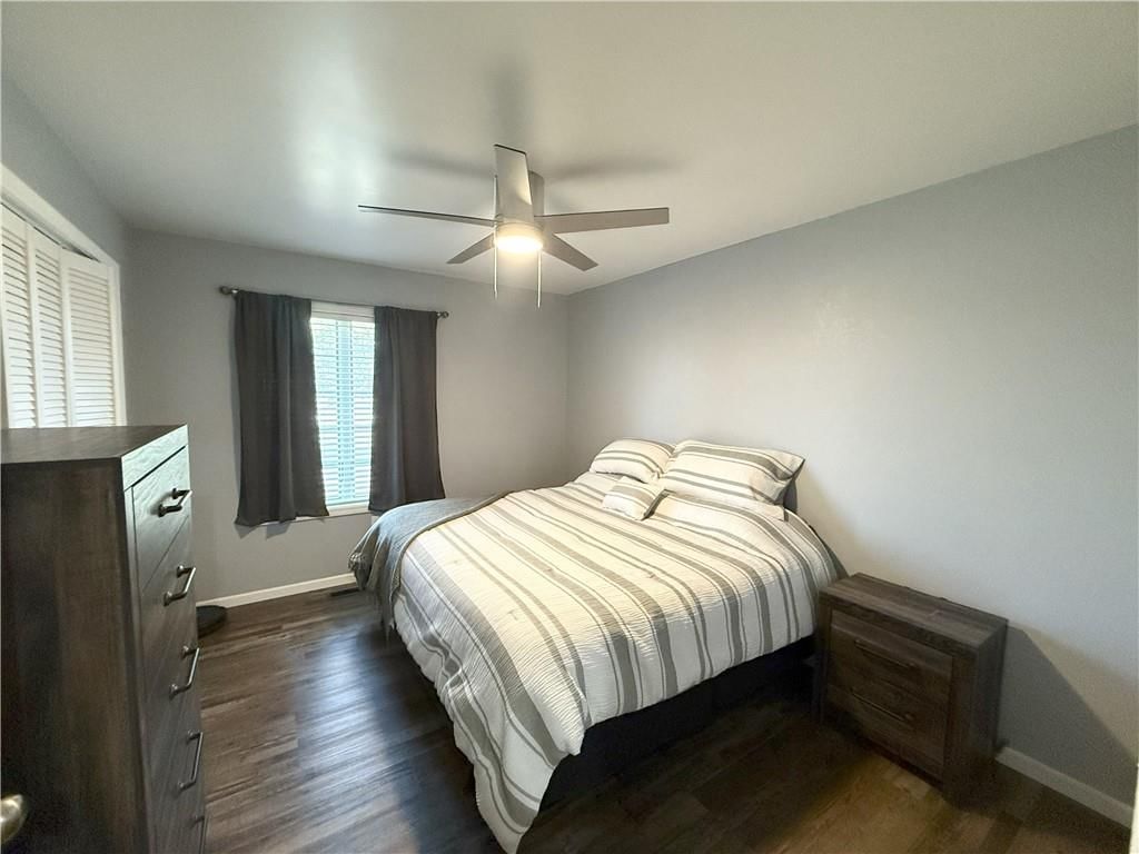 100 Meadows Lane — photo 16