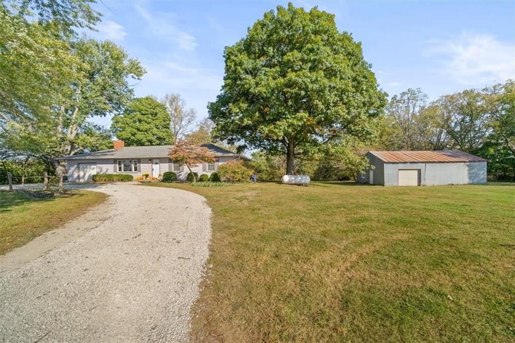 5600 E Poney Creek Road — photo 3