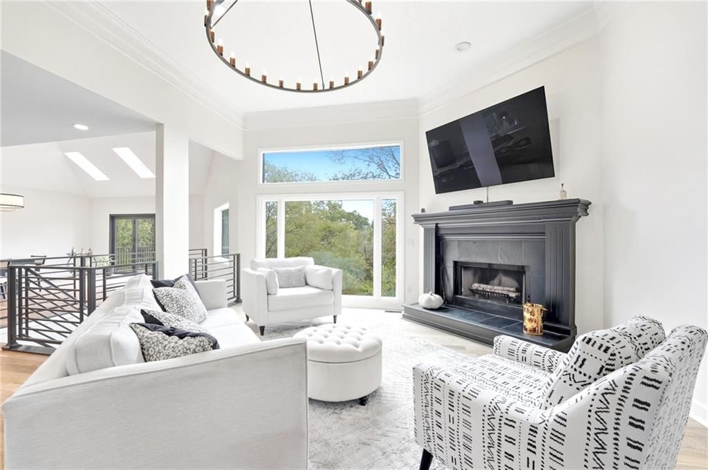 Photo 11 of 59 - 21101 W 90th Street